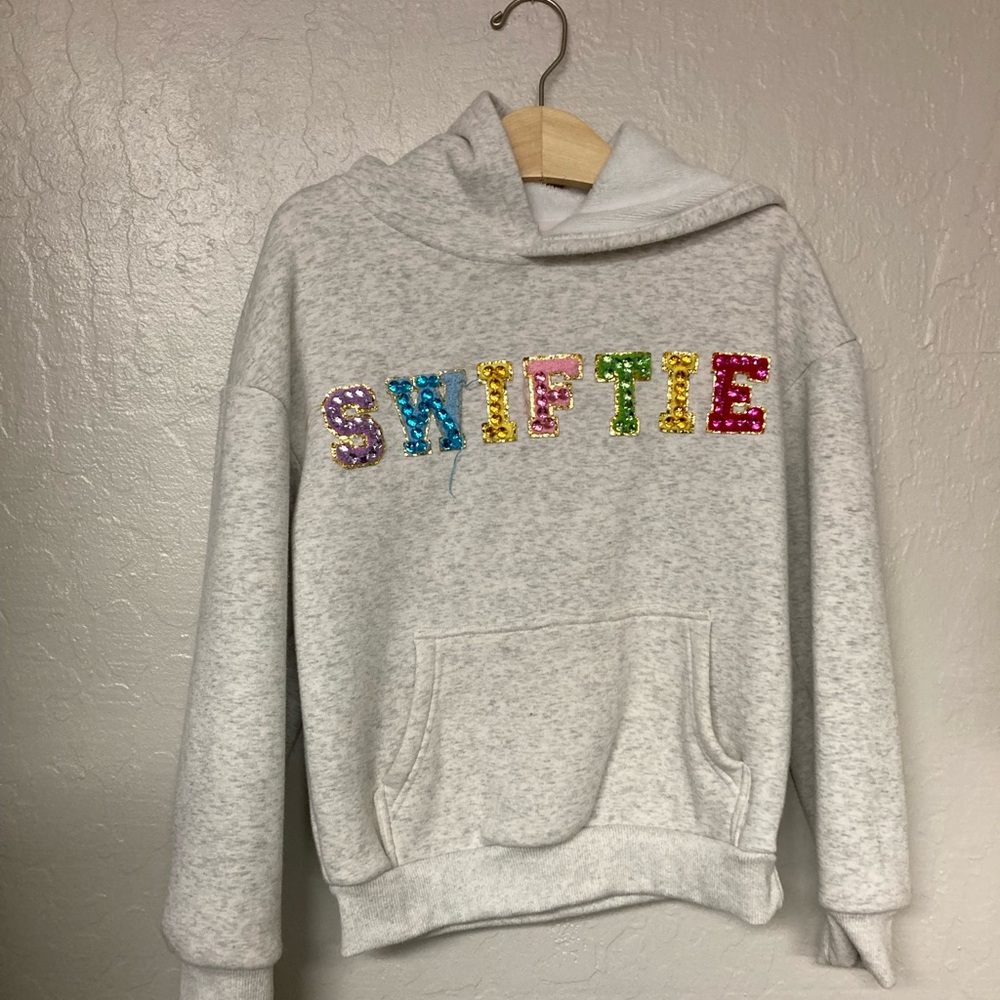 $23 ADD ON Lola and The Boys sweatshirt 10Y Columbia Patagonia The North Face